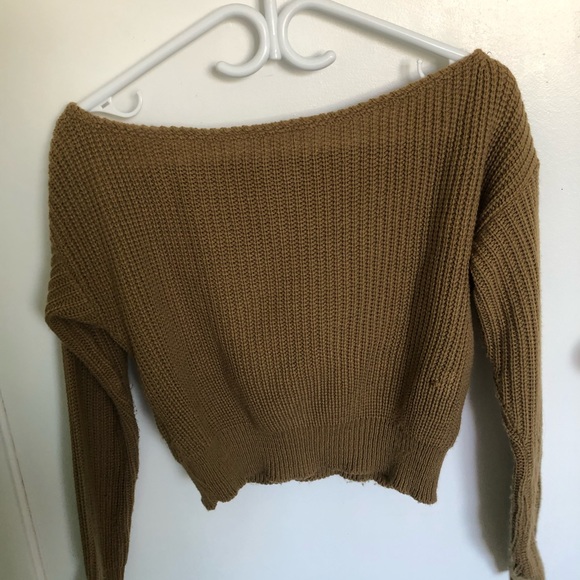 🦋OFF THE SHOULDER SWEATER🦋 - Picture 2 of 2